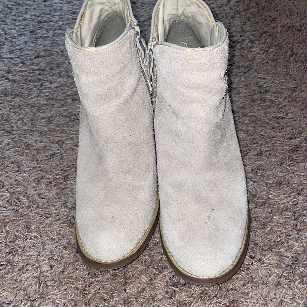 Very Volatile Booties - Picture 2 of 3